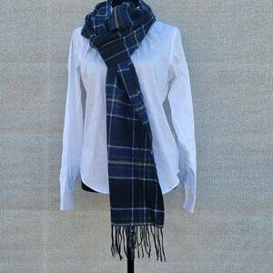 CLUBROOM 100% Cashmere Scarf. Measurements 60" X 12". New With Tags $120
